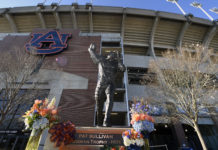 Auburn great Pat Sullivan passes away