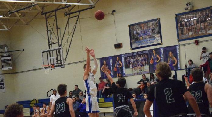 PREP BASKETBALL: Lady Bulldogs rout Waterloo 49-20, Bulldogs lose nail biter to Cougars 59-57