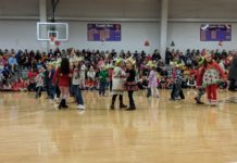 Hanceville Elementary spreads Christmas joy