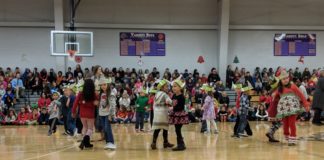 Hanceville Elementary spreads Christmas joy
