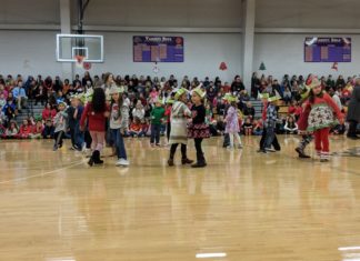 Hanceville Elementary spreads Christmas joy