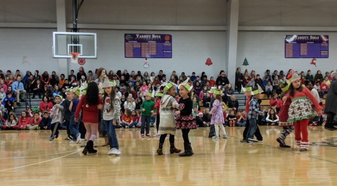Hanceville Elementary spreads Christmas joy