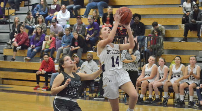 PREP BASKETBALL: Bulldogs stomp J.B. Pennington to win area crown, Lady Bulldogs dominate Lady Tigers; Friday scoring recap