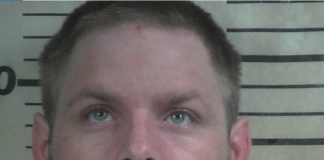 Man held at gunpoint, arrested after entering 2 residences in SE Cullman