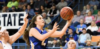PREP BASKETBALL: Lady Eagles defeat Hatton 50-47 to win back to back Northwest Regional crowns, advance to Final 4