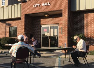Hanceville City Council holds sunny Thursday meeting to discuss local business