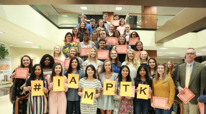 Wallace State inducts new Phi Theta Kappa members during spring ceremony