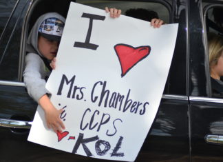 Cullman City Primary School sends students off with drive-by parade