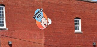 Rumors Deli closes dining room, returns to drive-thru only service