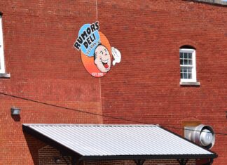 Rumors Deli closes dining room, returns to drive-thru only service