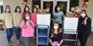 Bringing Out the Best: CATA Health Science staff ‘pops’ in on Hanceville Nursing and Rehab with thanks, Frios