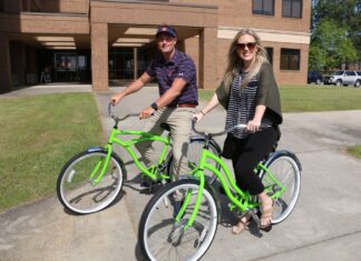 Regions Bank donates 4 bicycles for Wallace State students