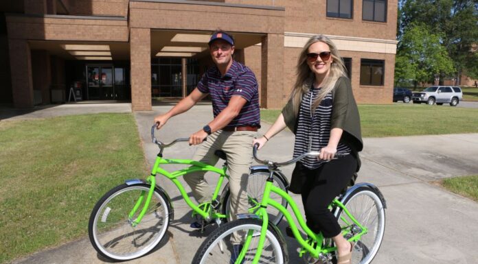 Regions Bank donates 4 bicycles for Wallace State students