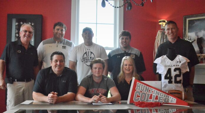 PREP FOOTBALL: Cullman’s Smith signs with Huntingdon