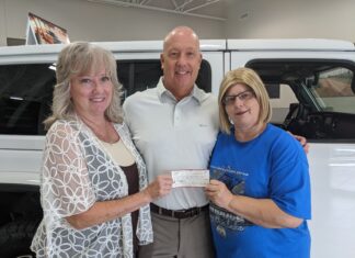 Annual Mopar car show raises $4K for Secret Meals for Hungry Children