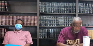 Curtis Johnson will challenge Donnis Leeth for mayor of Colony