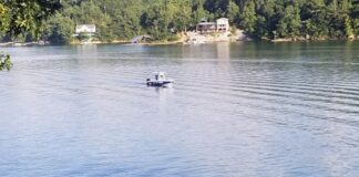 (Updated) Boat flips on Smith Lake, fate of operator unknown