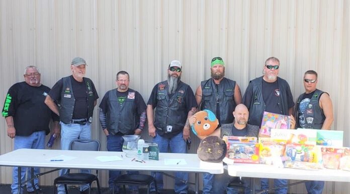 Cullman Elks, Jack Aces raise money for Cullman Caring for Kids, collect toys for less fortunate