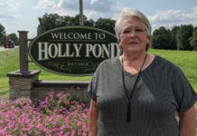 Meet Holly Pond Mayor-Elect Carla Hart