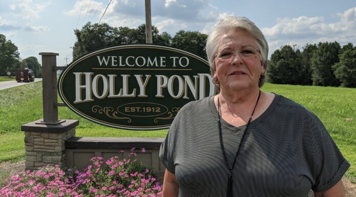 Meet Holly Pond Mayor-Elect Carla Hart