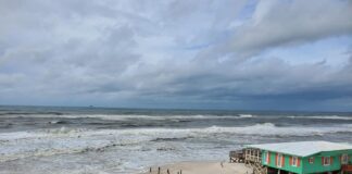 Ivey closes beaches, recommends evacuation ahead of Hurricane Sally