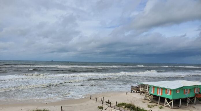 Ivey closes beaches, recommends evacuation ahead of Hurricane Sally