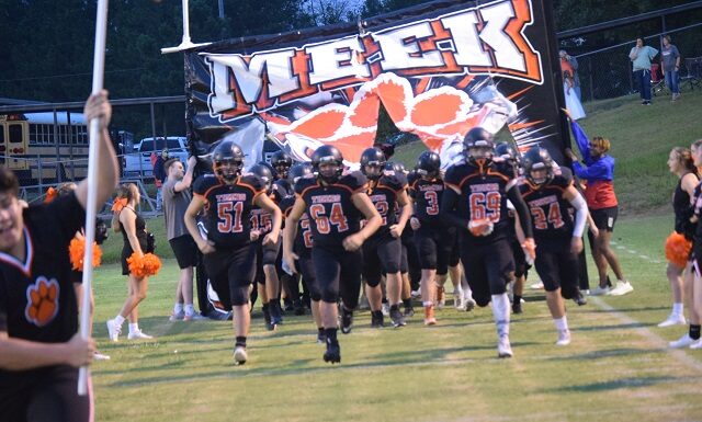 PREP FOOTBALL: Meek falls to Hubbertville in region matchup, 57-28