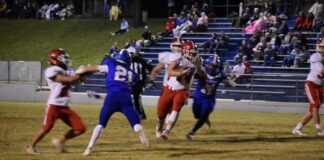 PREP FOOTBALL: Vinemont tops Cold Springs 31-7