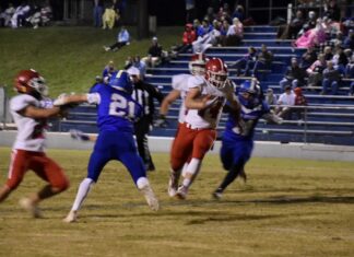 PREP FOOTBALL: Vinemont tops Cold Springs 31-7