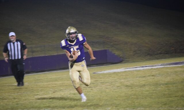 PREP FOOTBALL: Etowah downs Hanceville, 40-0