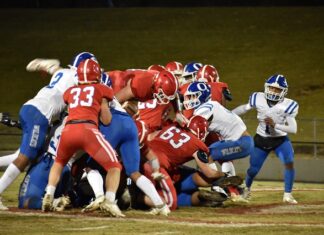 PREP FOOTBALL: Vinemont clinches playoff spot with 20-17 OT win over Oakman