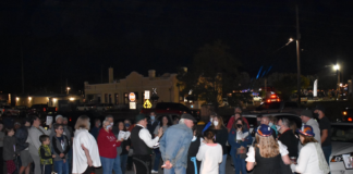 History on parade: Oktoberfest walking tour features west side life, Tribune stories