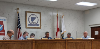 Hanceville: Come to the parade, stay to shop!