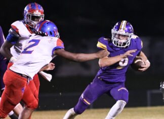 PREP FOOTBALL: Aggies advance with 27-22 win over Center Point