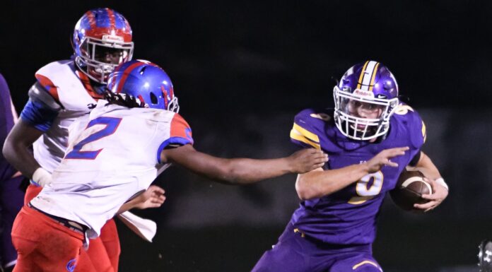 PREP FOOTBALL: Aggies advance with 27-22 win over Center Point