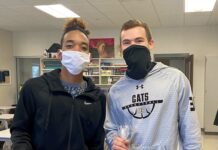 CHS shows Thanksgiving love to campus neighbors