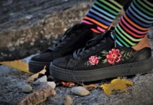 Ivey announces 3rd year of record number of Alabama foster care adoptions