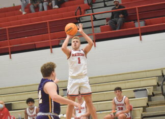 PREP BASKETBALL: Raiders, Lady Raiders down Fairview at home