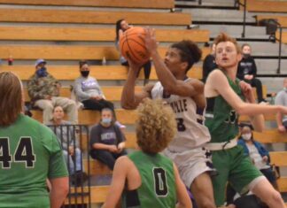 PREP BASKETBALL: Hanceville holds off Holly Pond 50-45, Lady Broncos top Hanceville 64-50