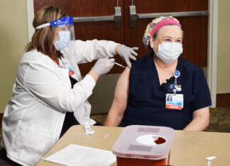 Cullman Regional administers 1st COVID-19 vaccine