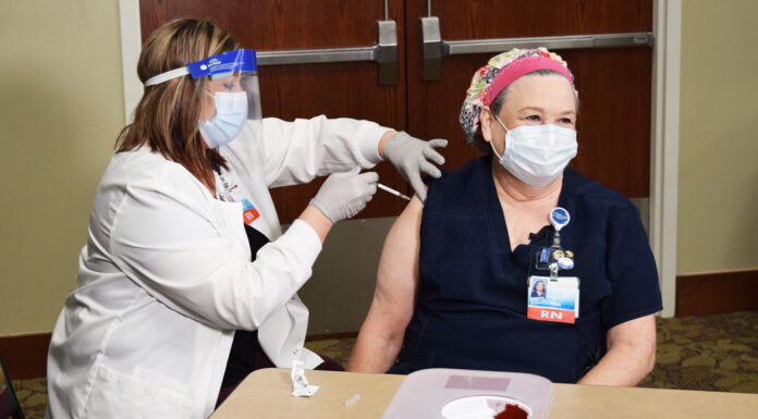 Cullman Regional administers 1st COVID-19 vaccine