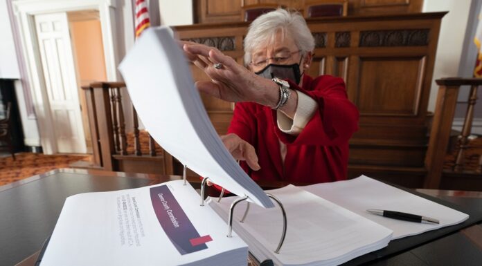 Ivey’s study group says gambling could mean $700M, 19K new jobs for state