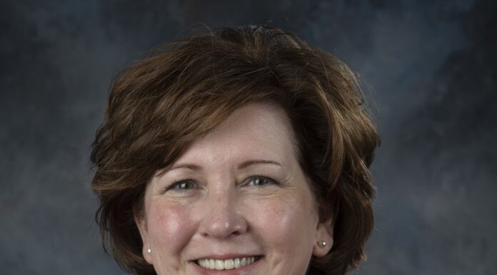 Ivey: Lynn Beshear retiring as ADMH commissioner; Kim Boswell appointed