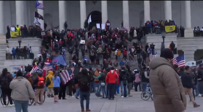 Lawmakers, political leaders respond to U.S. Capitol chaos