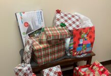 Wallace State SGA brightens holiday season for pair of students