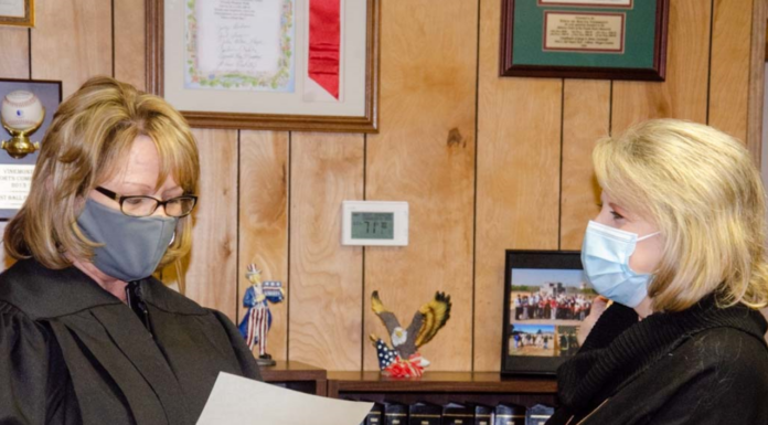 Vinemont adopts ordinance establishing procedural rules; Cosper sworn in