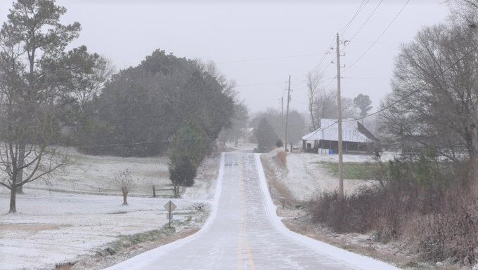 ALDOT warns motorists against nonessential travel through Friday