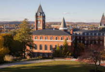 Hanceville’s Carl Quist named to Holy Cross fall 2020 Dean’s List