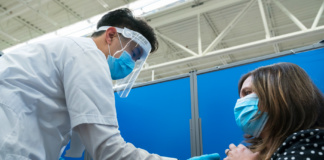 Walmart announces list of stores where eligible Alabamians can get COVID-19 vaccine