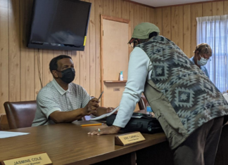 Colony mayor files ethics complaint against council member